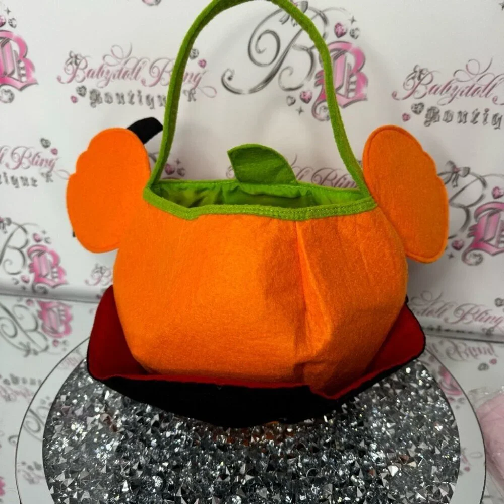 Disney bucket pumpkin Mickey Mouse vampire 🧛 cape bowl decor handle bag